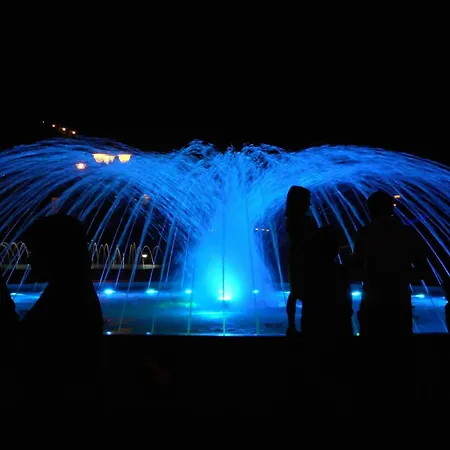 In 38255 * 比比翁