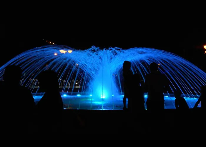 In 38255 * 比比翁